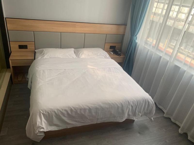 Greentree Inn Shanghai Songjiang University City New Songjiang Road Express Hotel المظهر الخارجي الصورة