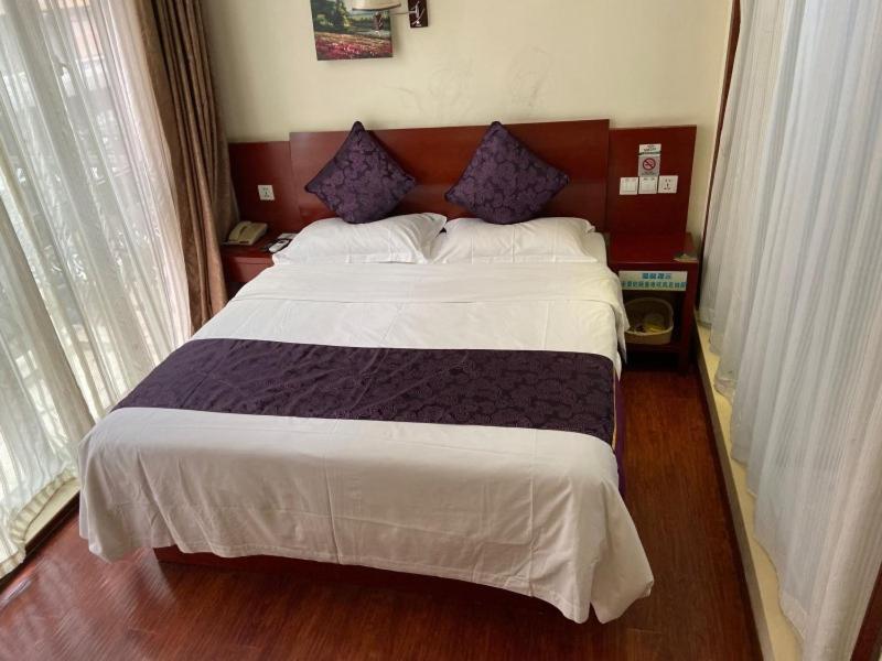 Greentree Inn Shanghai Songjiang University City New Songjiang Road Express Hotel المظهر الخارجي الصورة
