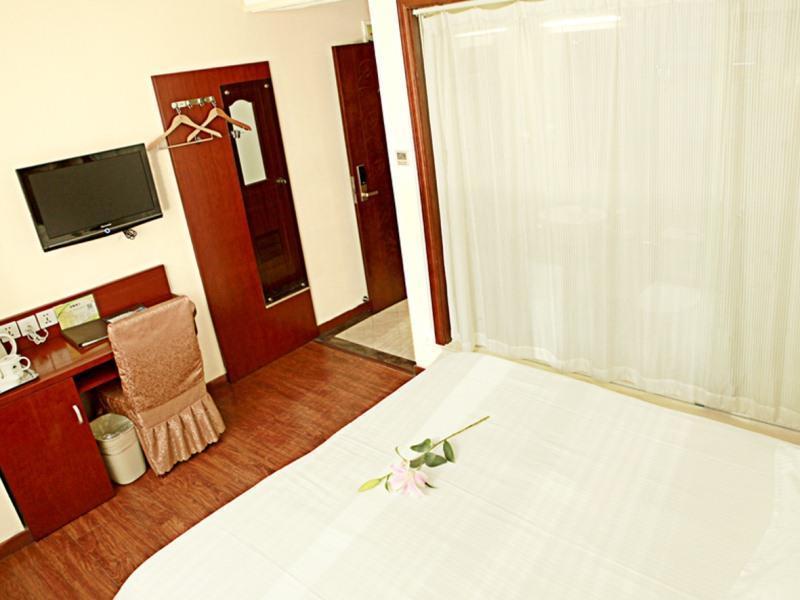 Greentree Inn Shanghai Songjiang University City New Songjiang Road Express Hotel المظهر الخارجي الصورة